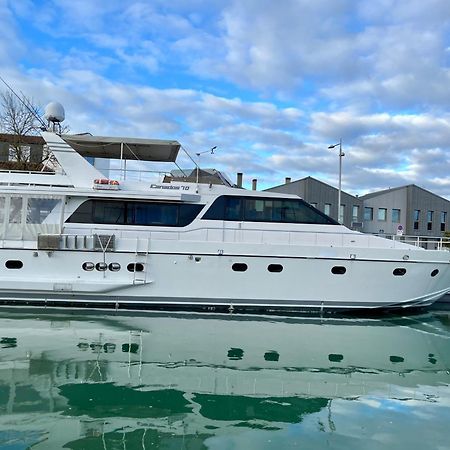 Hotel Yacht Aquamarina Vieux Port La Rochelle La Rochelle  Exterior foto