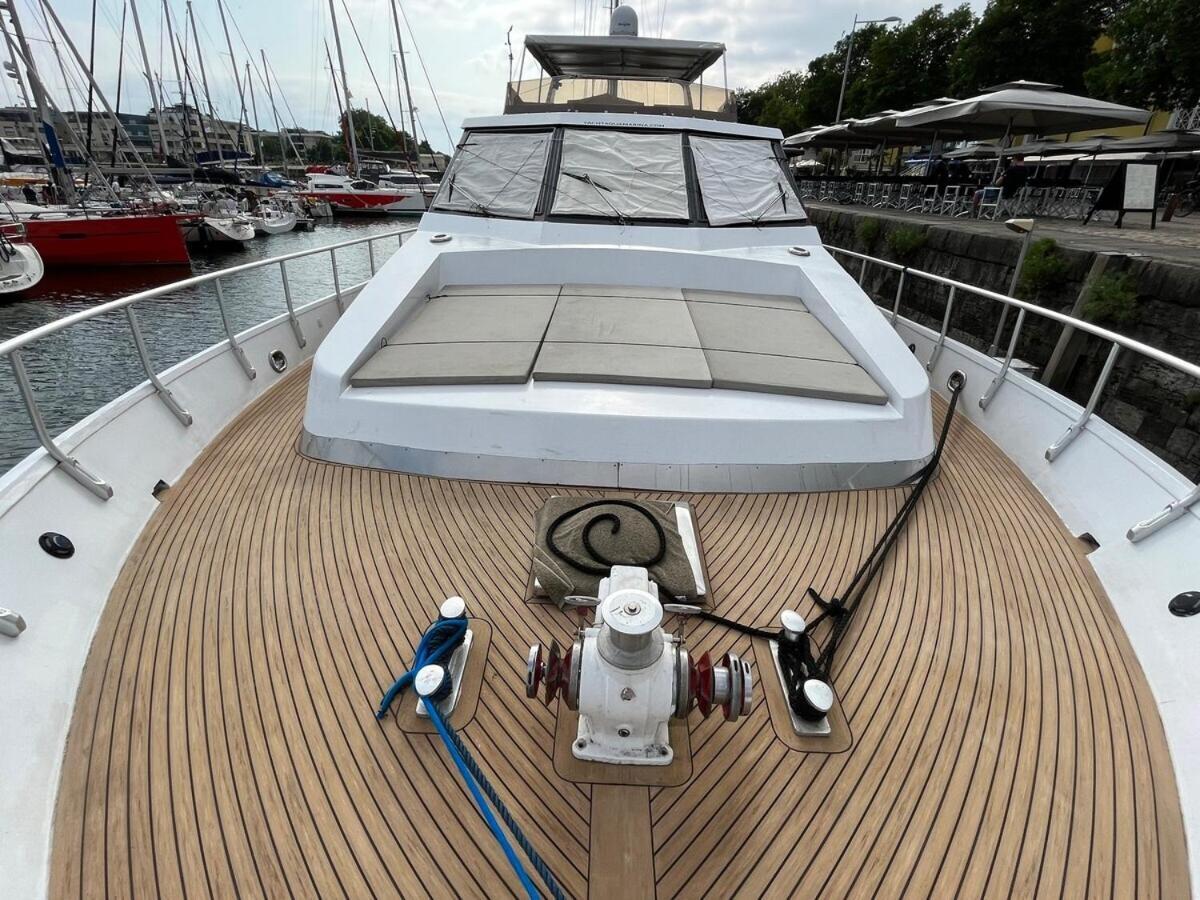 Hotel Yacht Aquamarina Vieux Port La Rochelle La Rochelle  Exterior foto